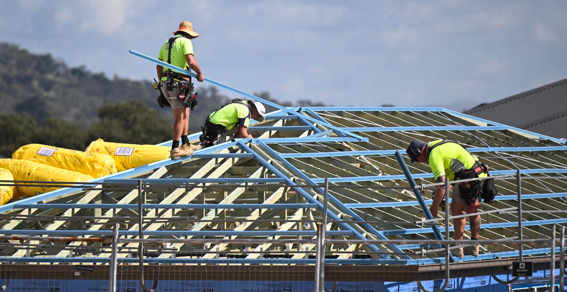 Productivity Commission says too many small builders could hold back housing
