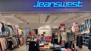 Jeanswest falls into voluntary administration, 90 stores to close