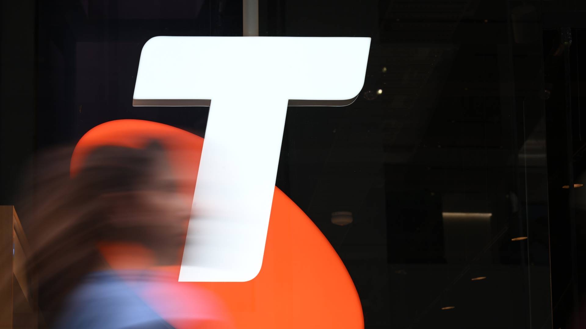 Telstra opens business compensation hotline after outage