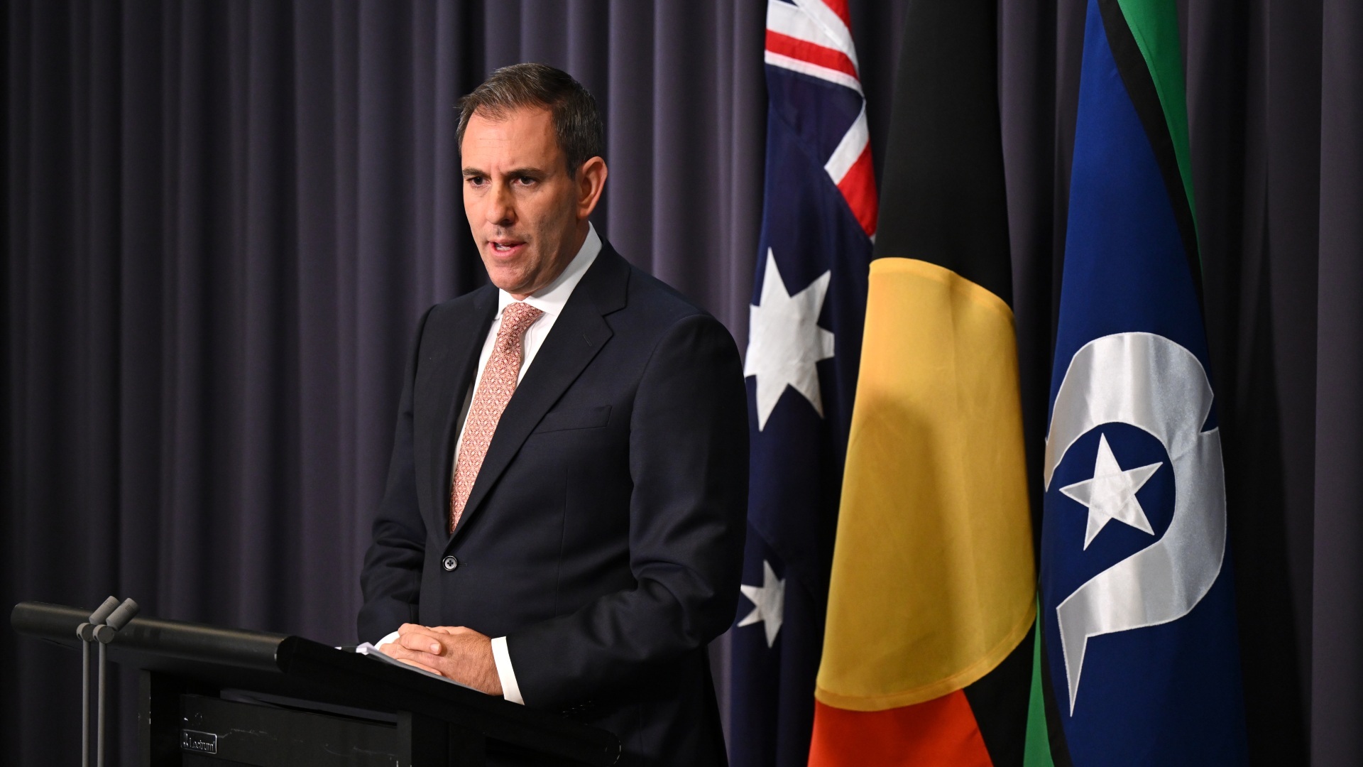 Labor pulls unrealised gains tax from super reforms after fears for small business