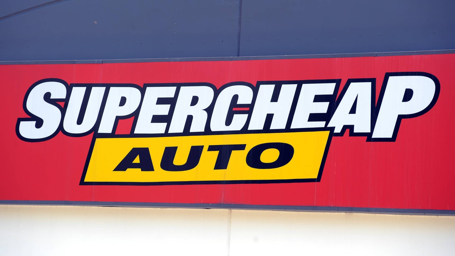 Super Retail CEO fired over workplace relationship