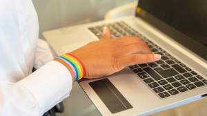 Lower pay, less stable work: LGBTQI Aussies still face structural barriers on the job