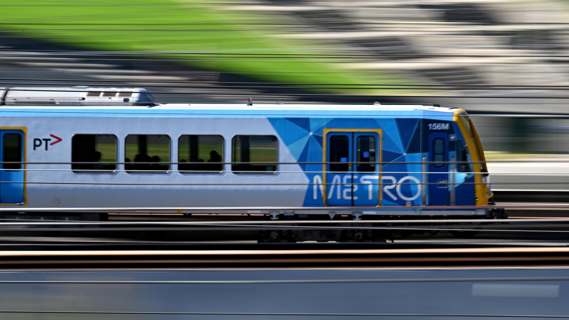 “Beyond belief”: NSW slammed for not following Vic, Tassie on free public transport