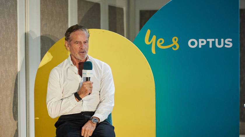 Mark Bouris speaking at the SmartCompany Growth Summit about the future of Business Connect
